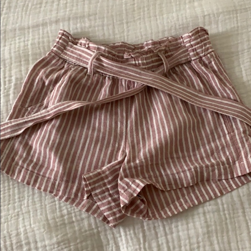 NWOT mauve and white striped paperbag shorts